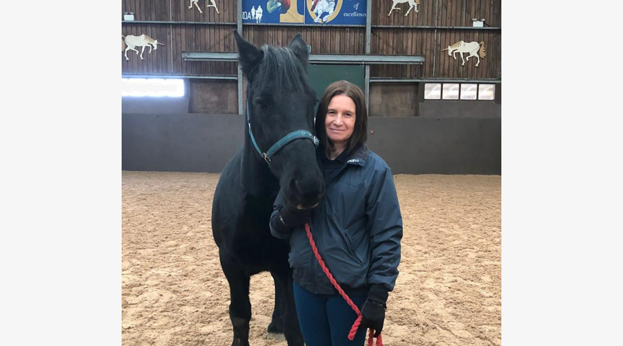 Cheryl Billy Border Grey