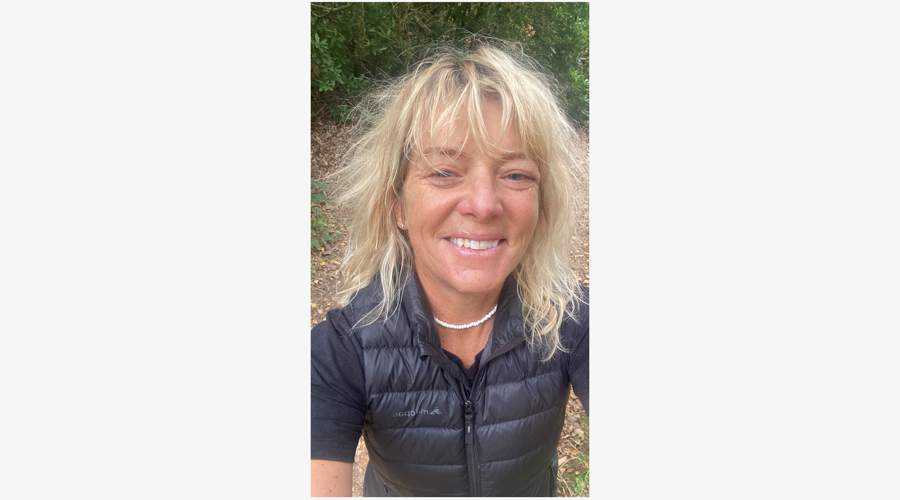 9E4e2ae5 C166 4Aea 8D70 937B1e8bd284 Large Border Grey