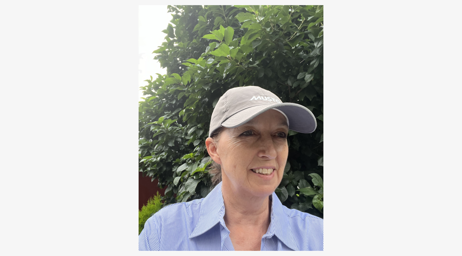 Img 5378 Border Grey