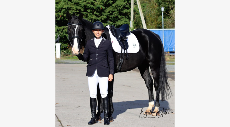 Img 3149 Border Grey